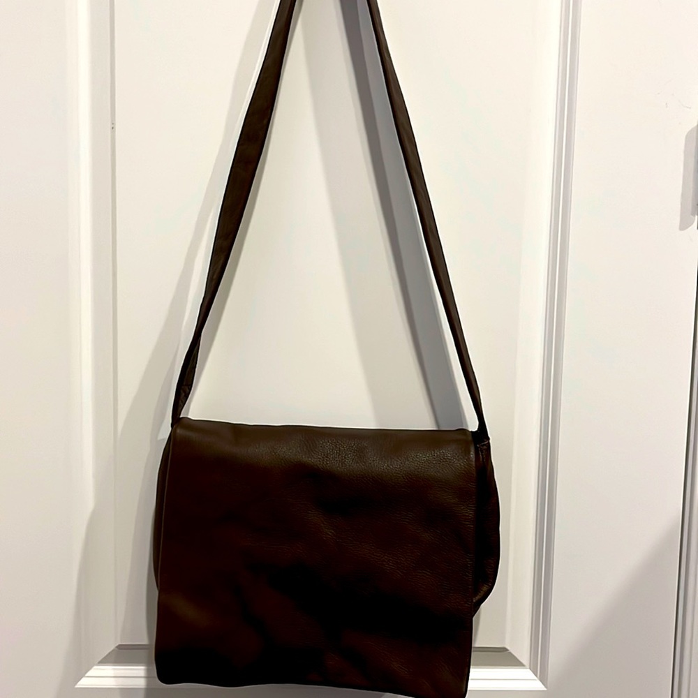 Ann Taylor genuine leather messenger bag